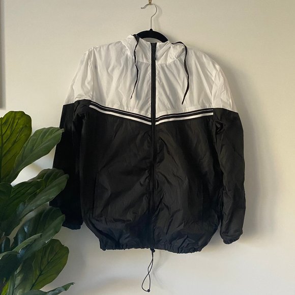 Fashion nova windbreker - Picture 3 of 4